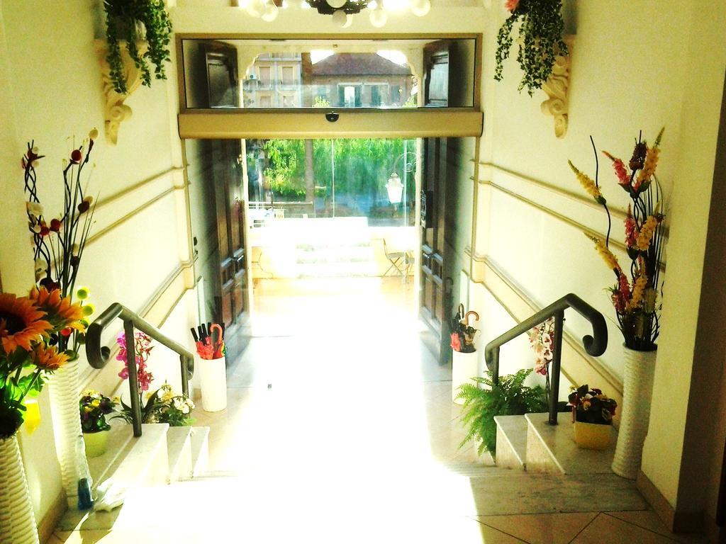 Hotel Nuovo Suisse Аласио Екстериор снимка